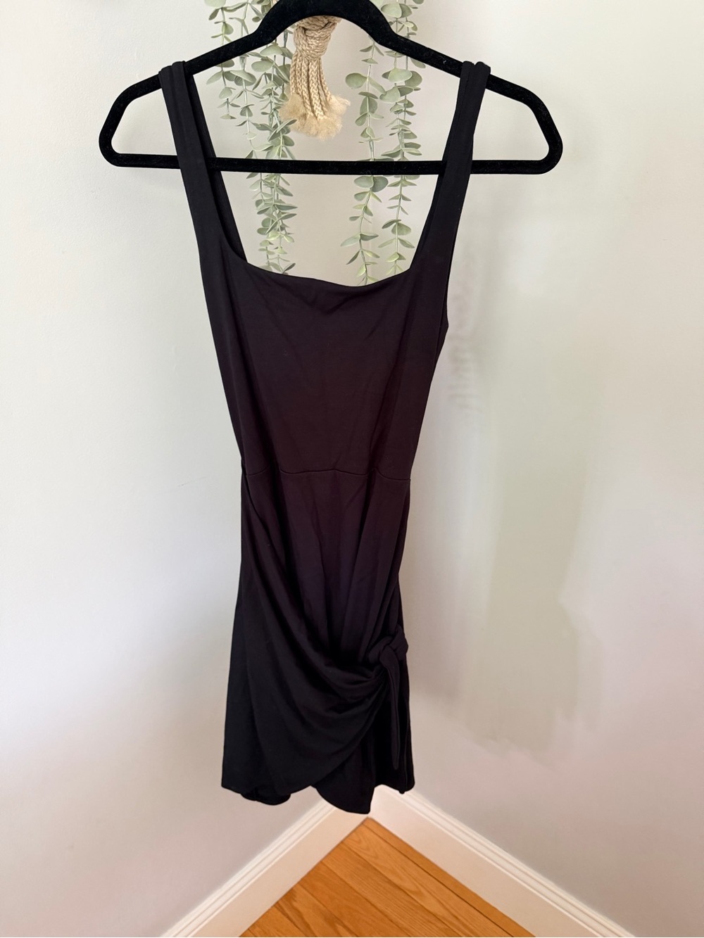 Aritzia Wilfred Saturn Black Mini Dress